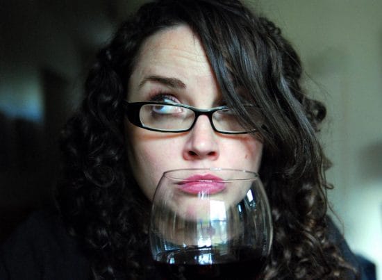 Red wine and dark grapes may help reduce fat