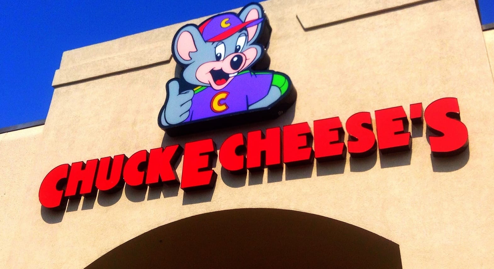 Chuck E Cheese hours