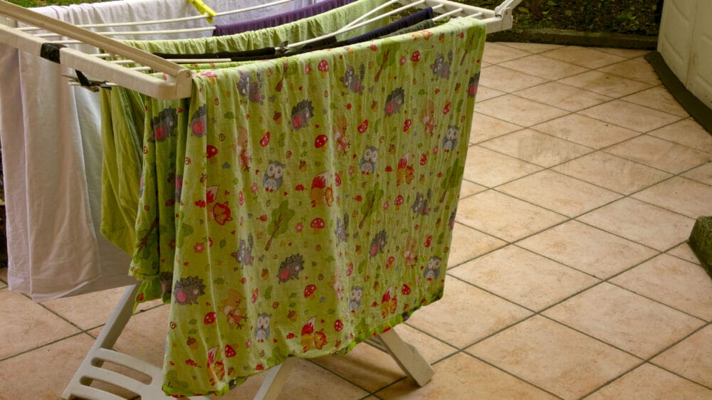 Clothes drying rack tips