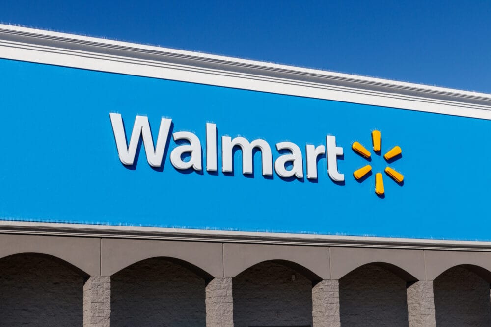 How much does walmart make in a day?