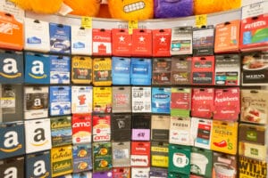 15 Warning Signs of a Scam Targeting Seniors