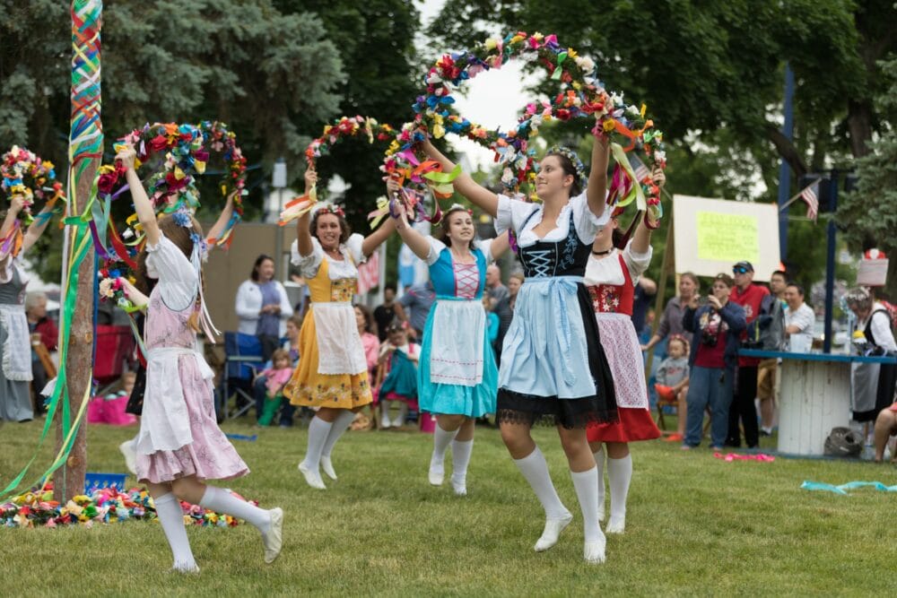 Maypole Dancing