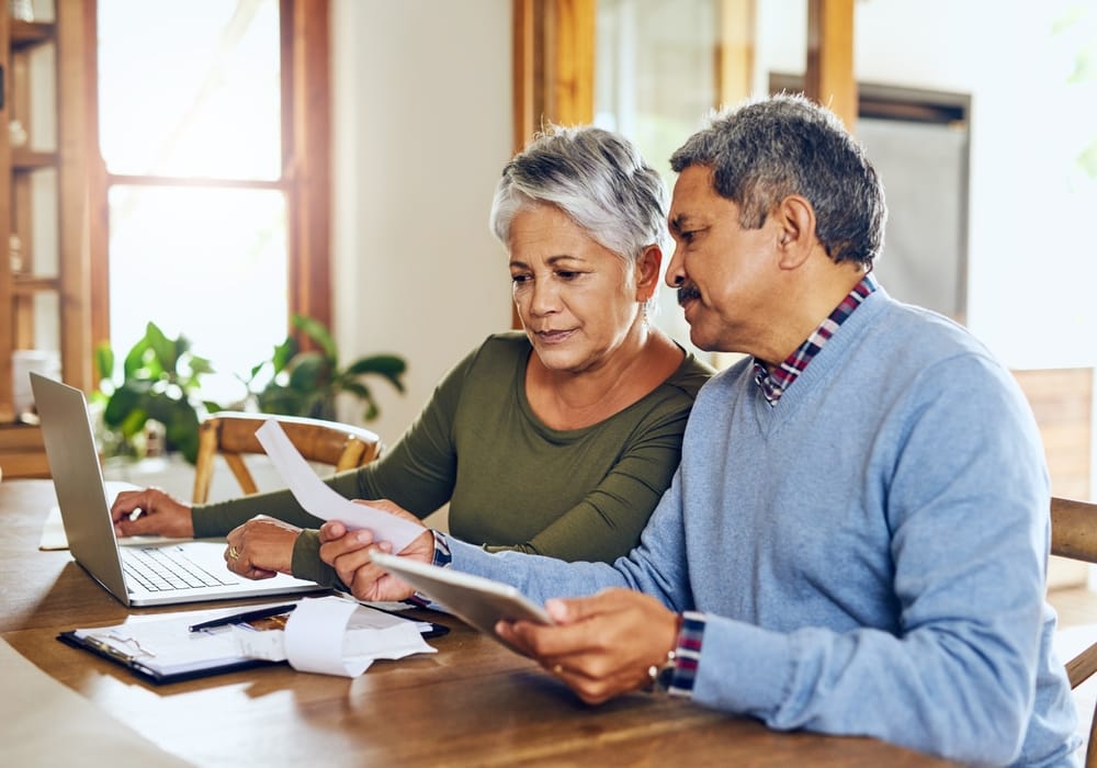 seniors choosing health insurance
