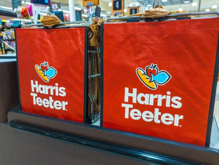 3 Grocery Store Chains That Offer the Best Senior Discounts in 2026 3 Grocery Store Chains That Offer the Best Senior Discounts in 2026