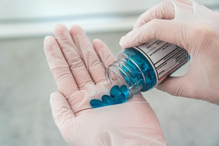 9 Common OTC Pills That Can Send Seniors to the ER