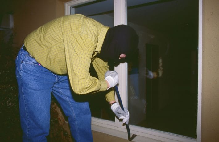 home features burglars target